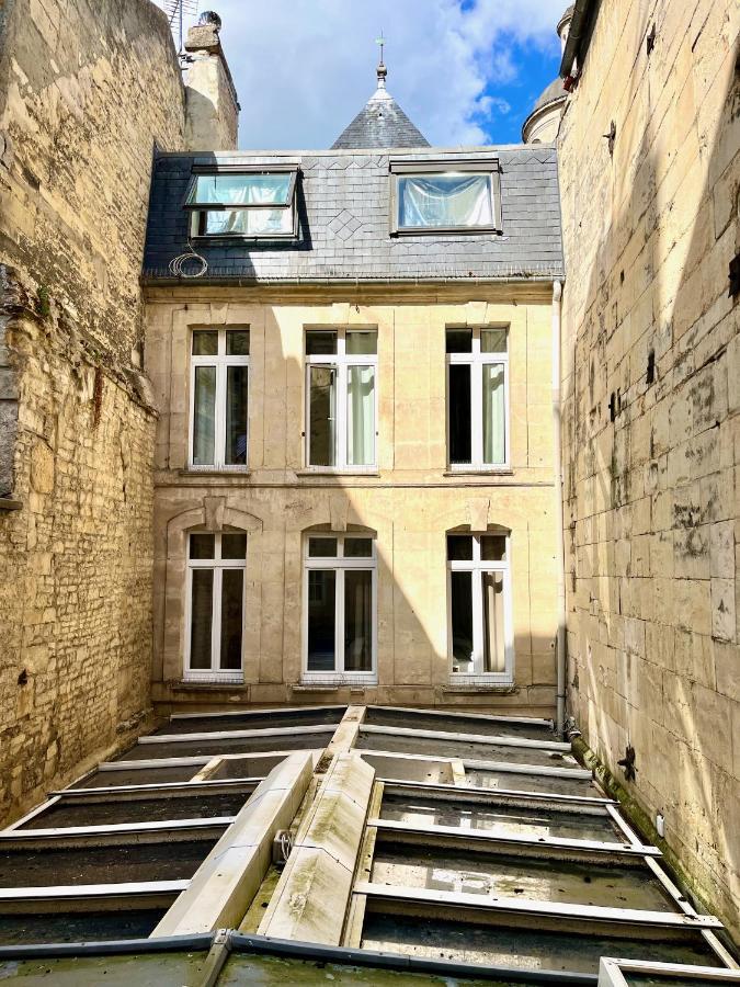 Mira Yourhosthelper Caen Buitenkant foto